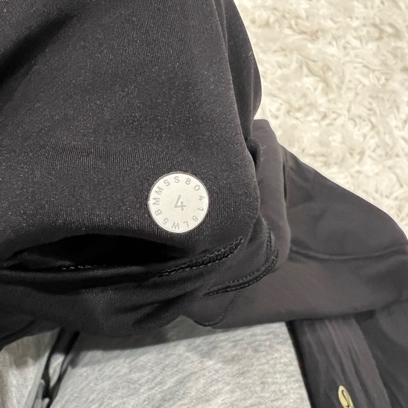 Rare Lululemon Size 4 Fast and free tight II *Lunar New Year reflective. 2019. - Picture 7 of 9